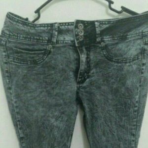 Lovesick Hot topic acid wash blue Jegging .